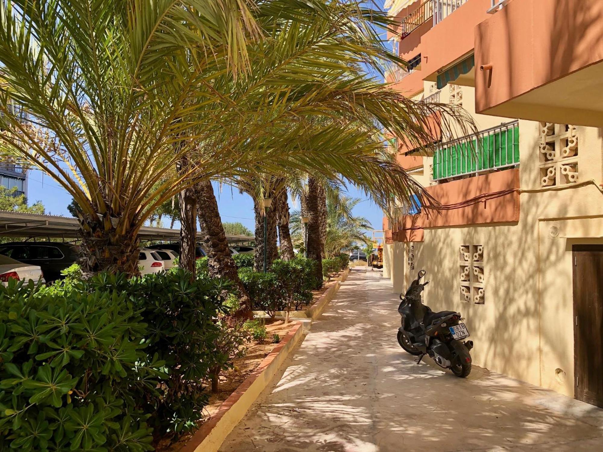 Apartment Cosy Directly On The / Few Mins From The Center Denia